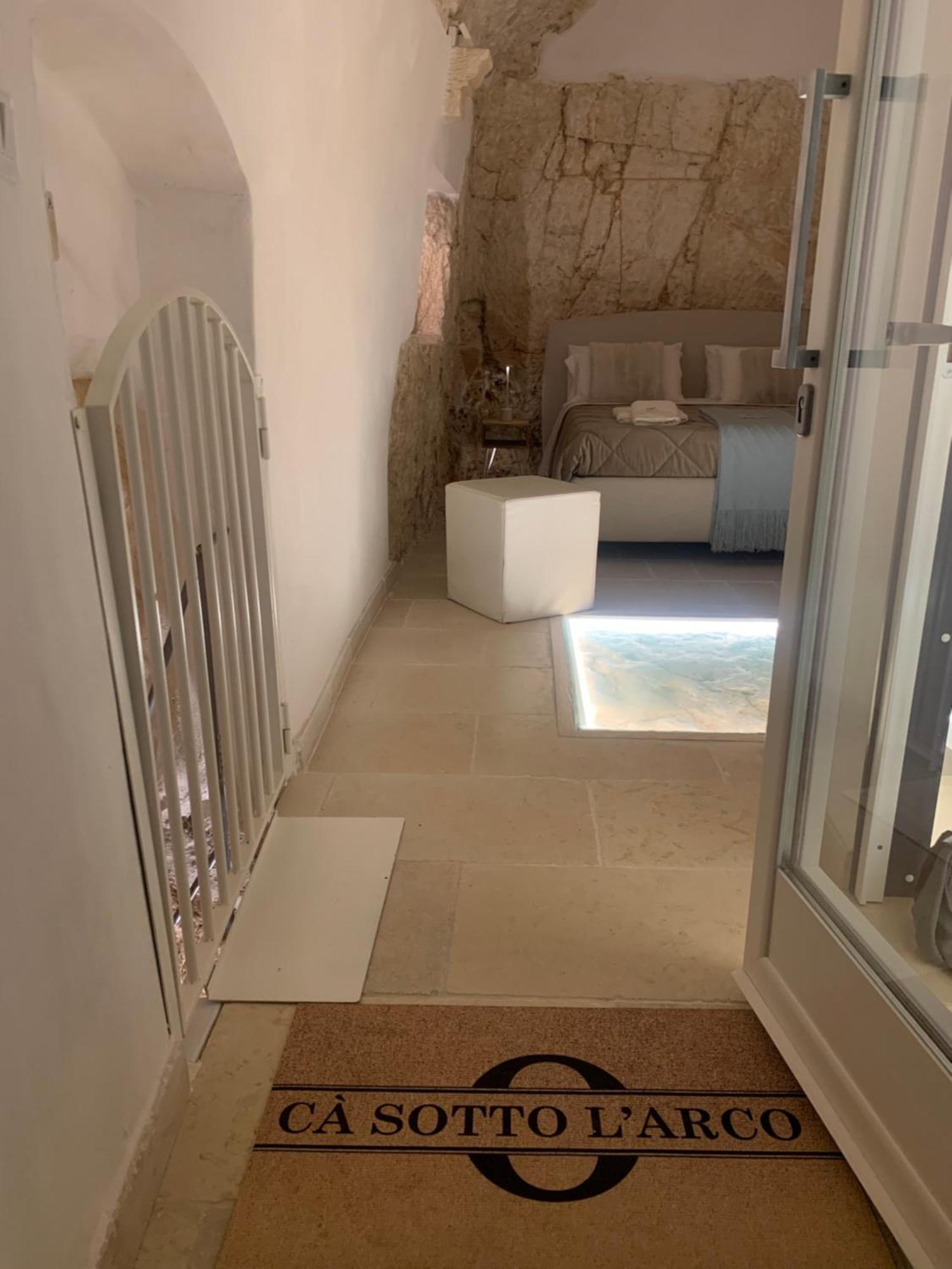 Bed and Breakfast Ca Sotto L'Arco Ostuni Zewnętrze zdjęcie